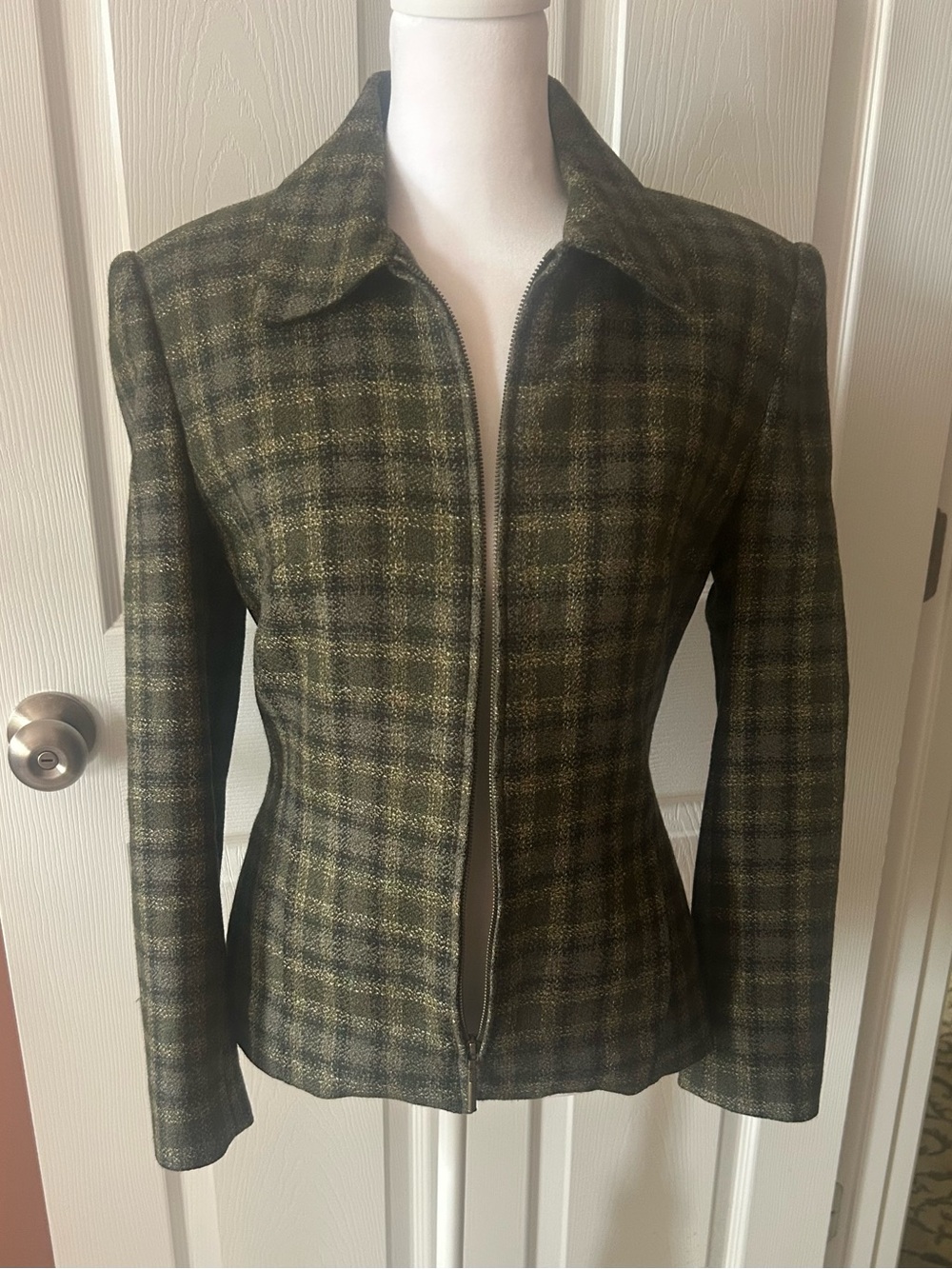 Classic Women's Olive Plaid Wool Zip-Front Jacket